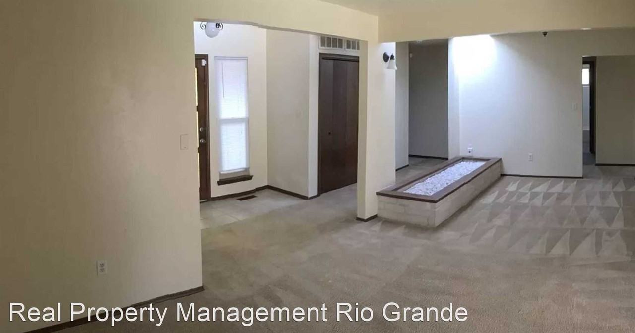 6427 Belcher Ct Ne - Photo 2 of 4