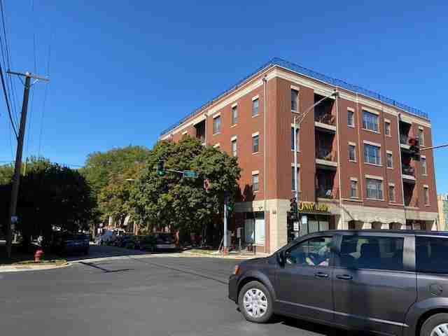 5300 N Lincoln Ave Apt 2e, Chicago, IL 60625, USA - 9 unit Rentals | Zumper