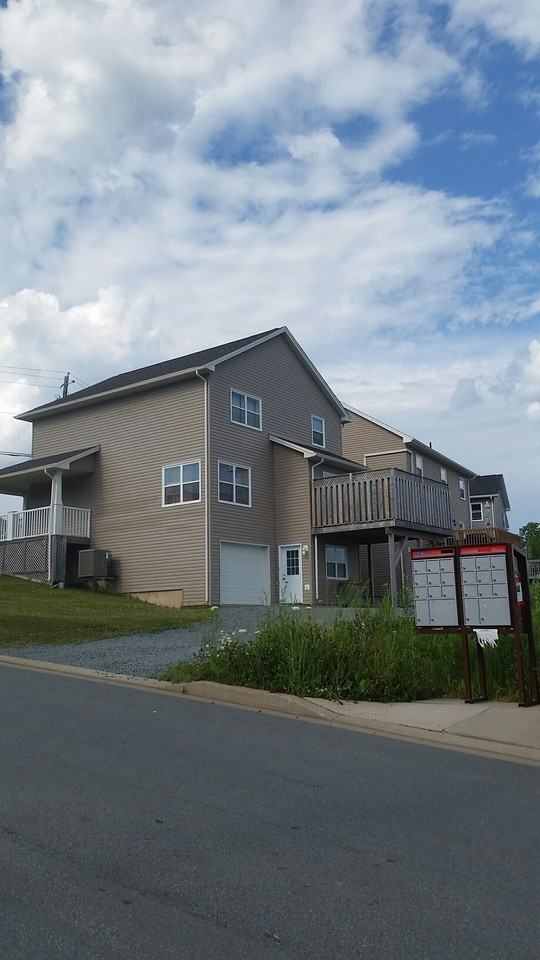 90 Beaconsfield Way - Photo 2 of 2