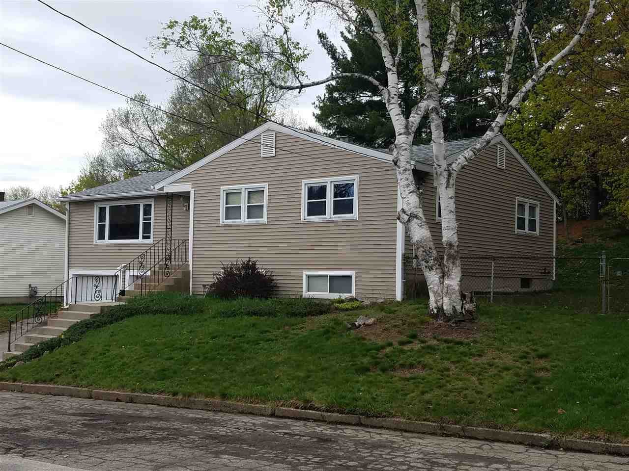 26 Memorial Dr - Photo 2 of 32