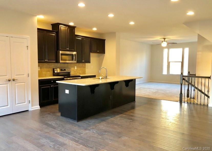 1543 S Church St - Photo 3 of 15