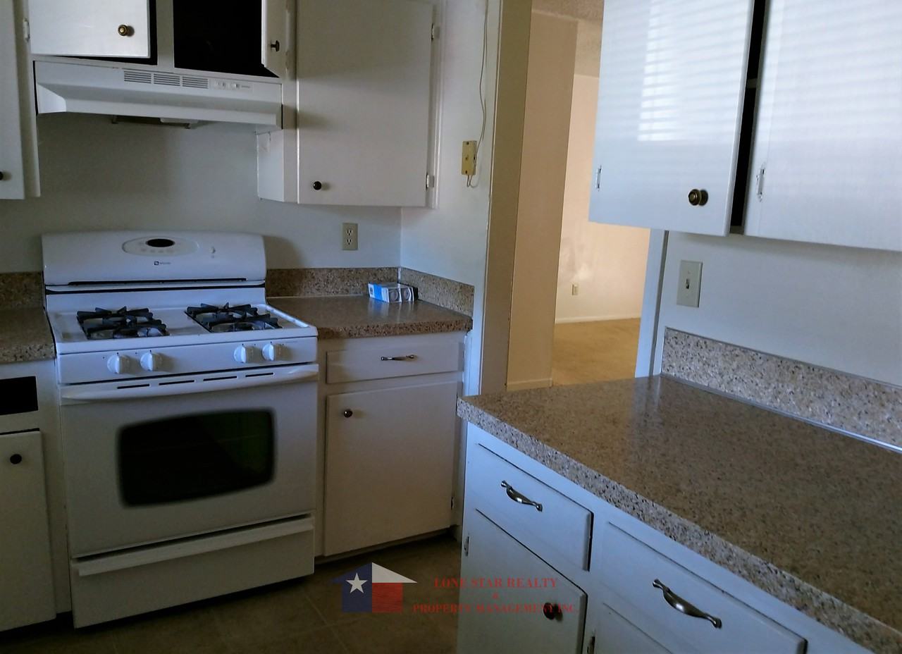1104 Cummings Avenue - Photo 3 of 10
