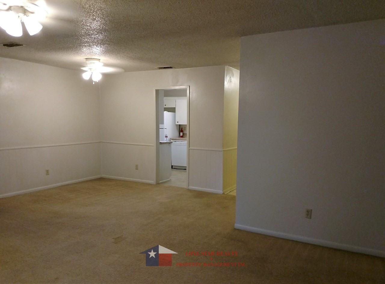 1104 Cummings Avenue - Photo 2 of 10