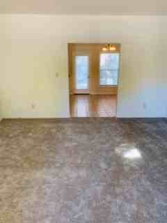 413 Newbury Way - Photo 3 of 18
