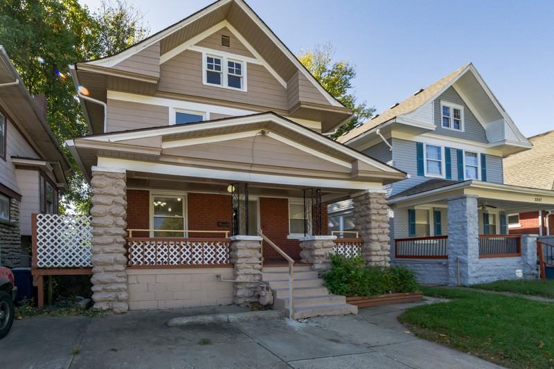 3249 Victor St - Photo 2 of 18