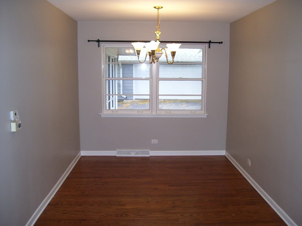 839 Emerald Dr - Photo 3 of 20