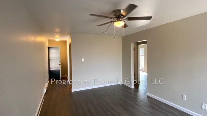 3014 N Arcadia St #104 - Photo 3 of 12