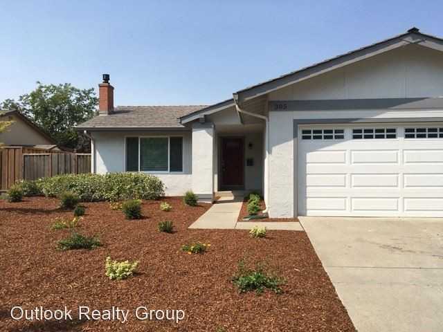 385 Avenida Manzanos - Photo 2 of 13