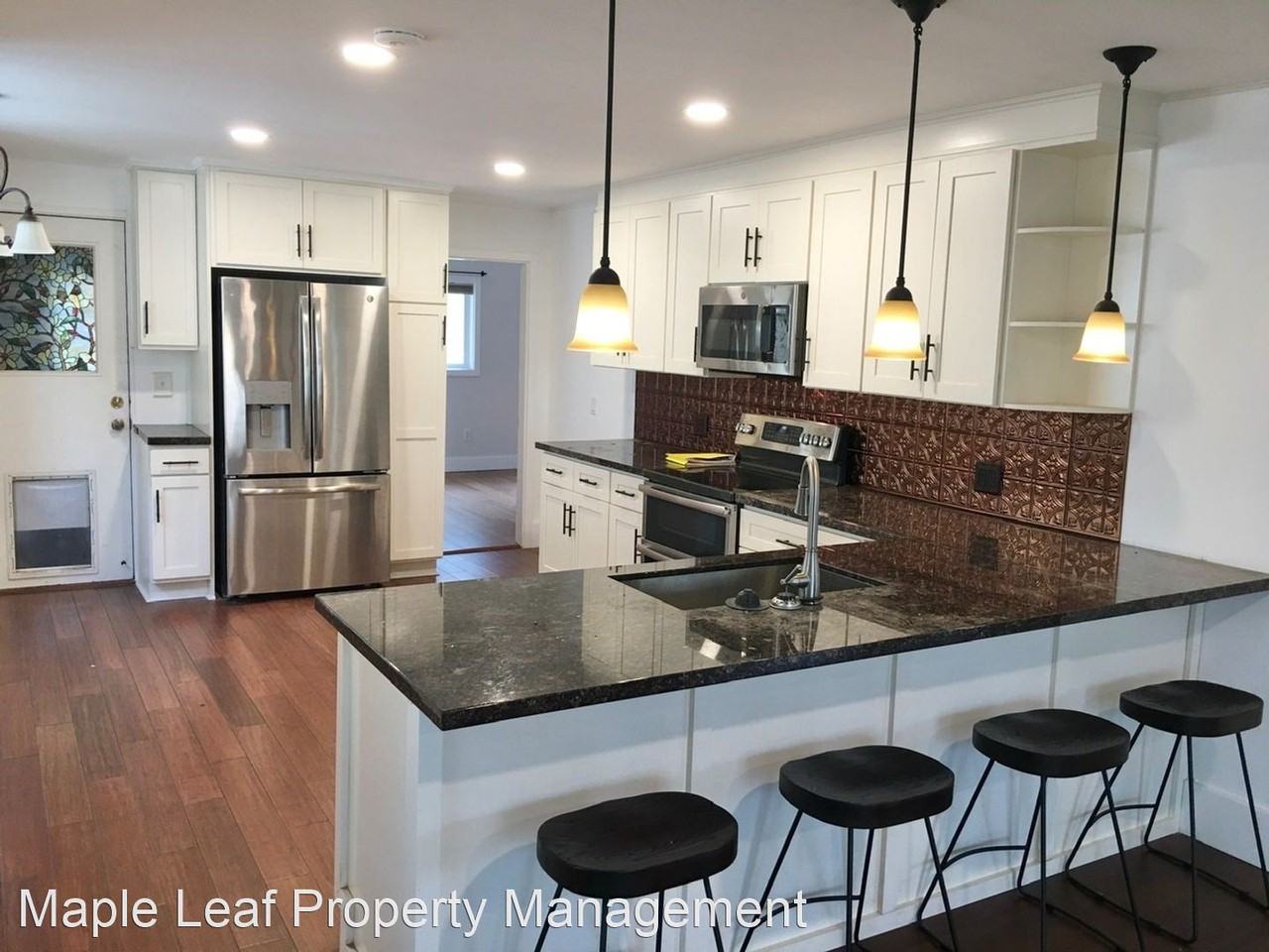 135 Ne 64th St - Photo 2 of 34