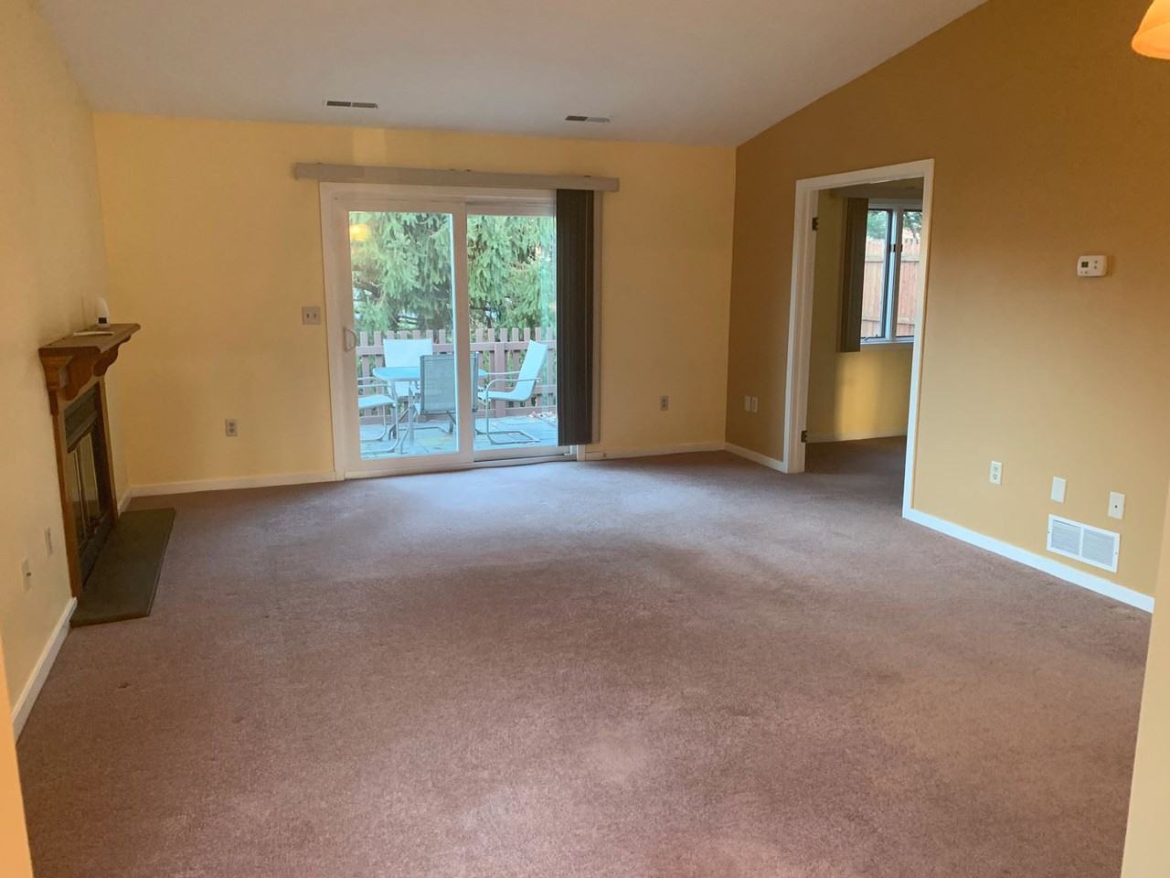 22 Copperwood Ct - Photo 3 of 12