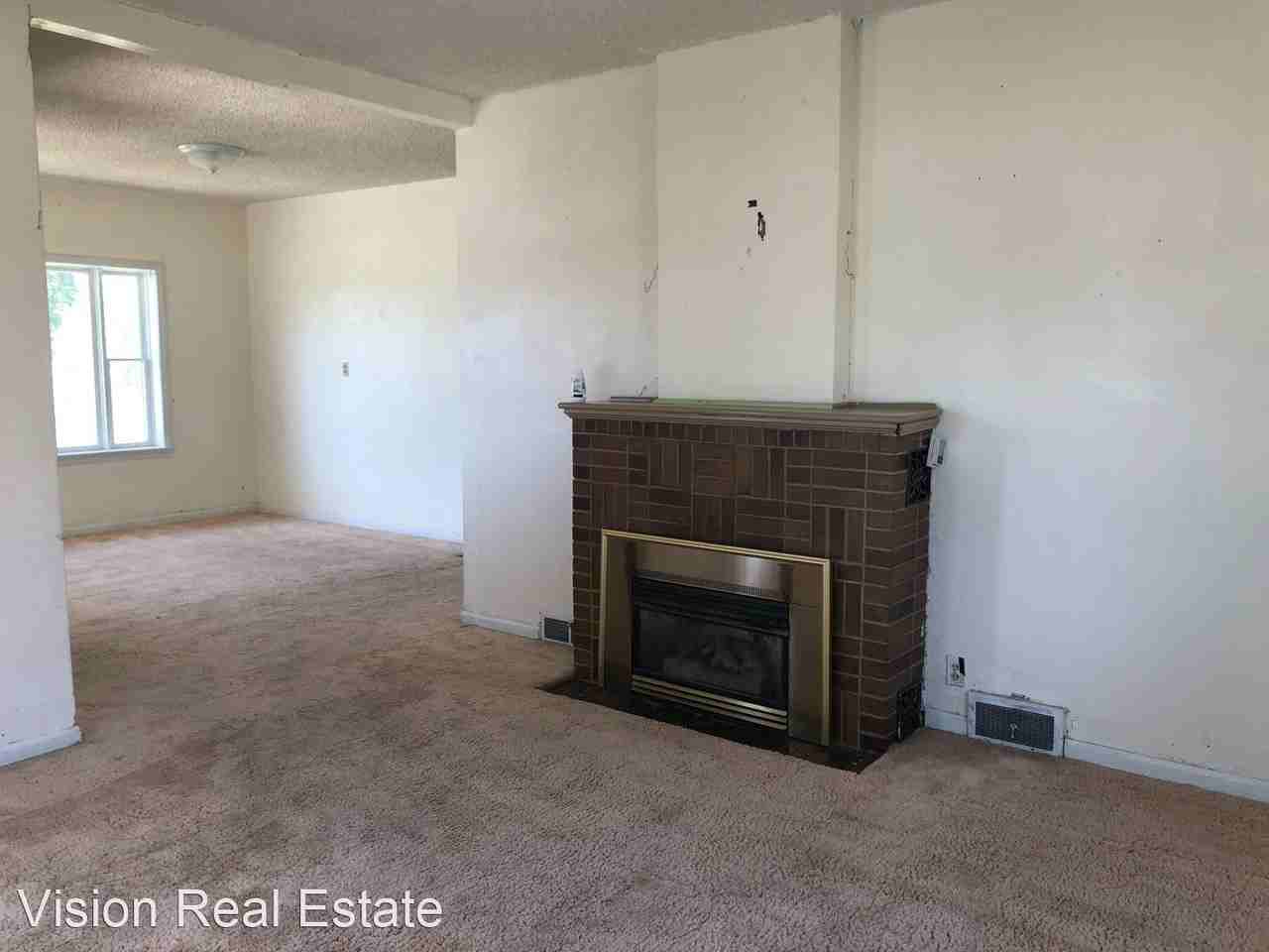 144 S State St - Photo 3 of 18