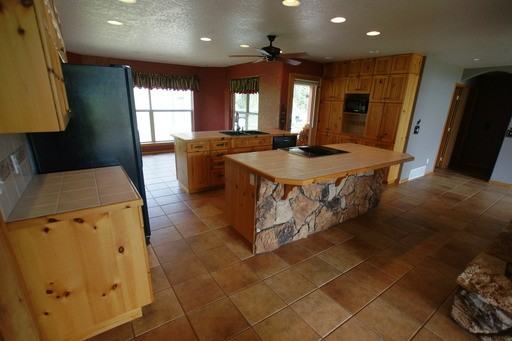 255 Bad Rock Dr - Photo 3 of 28