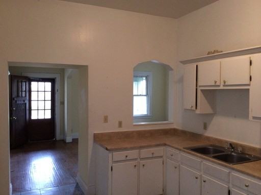 2322 Harrison St - Photo 2 of 8