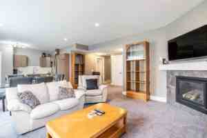 8 8 street Maple Cre Street House - Photo 2 of 18