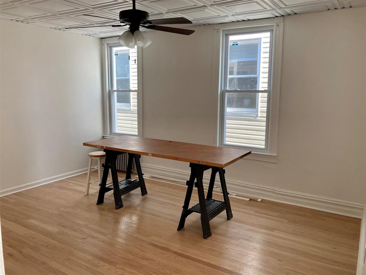 126 18th St Unit 2 - Photo 3 of 11