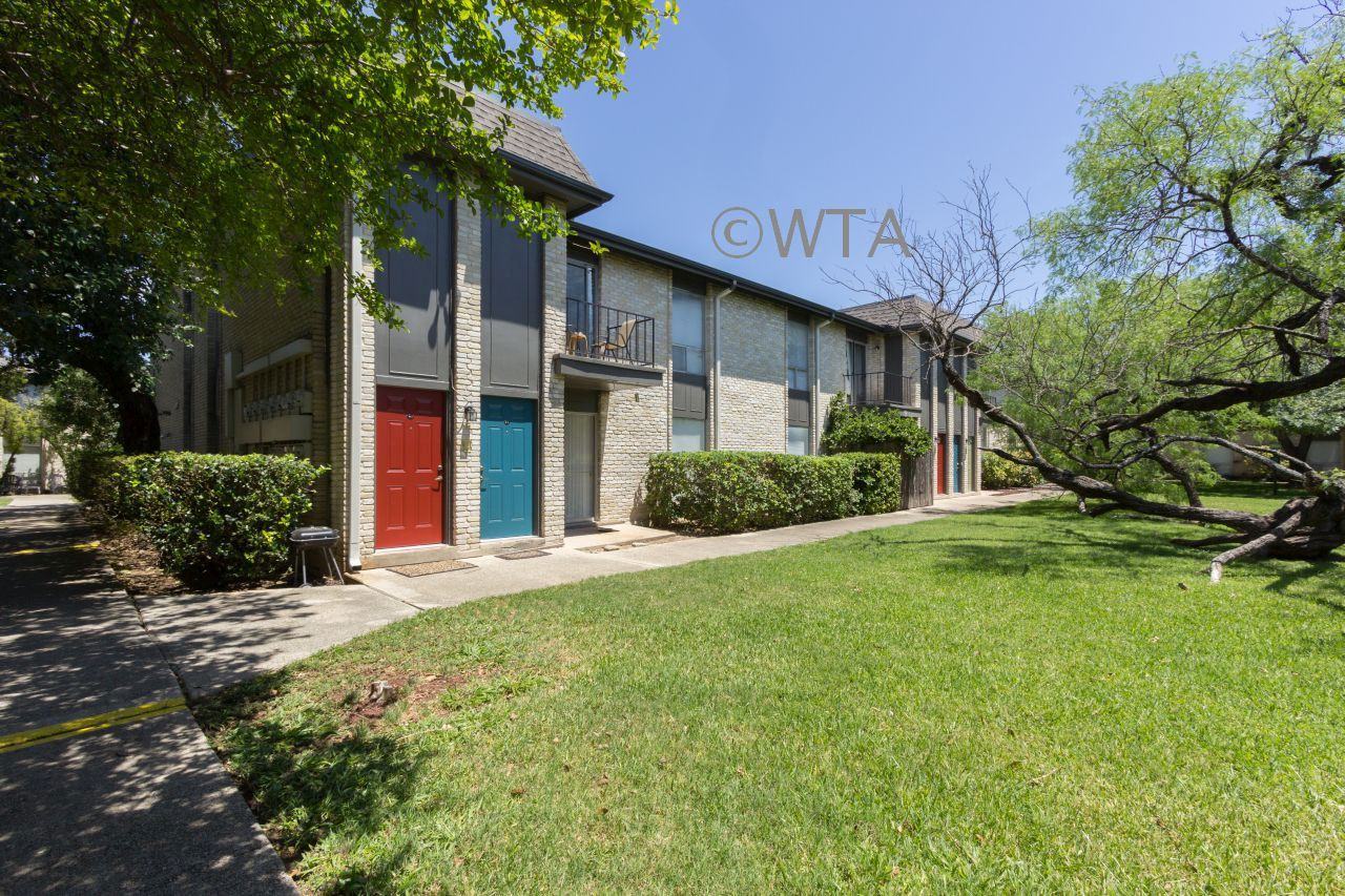 NE Interstate 410 Loop & N Vandiver Rd A23, San Antonio, TX 78209 1