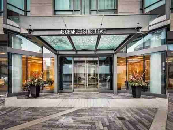 45 Charles Street East #1012