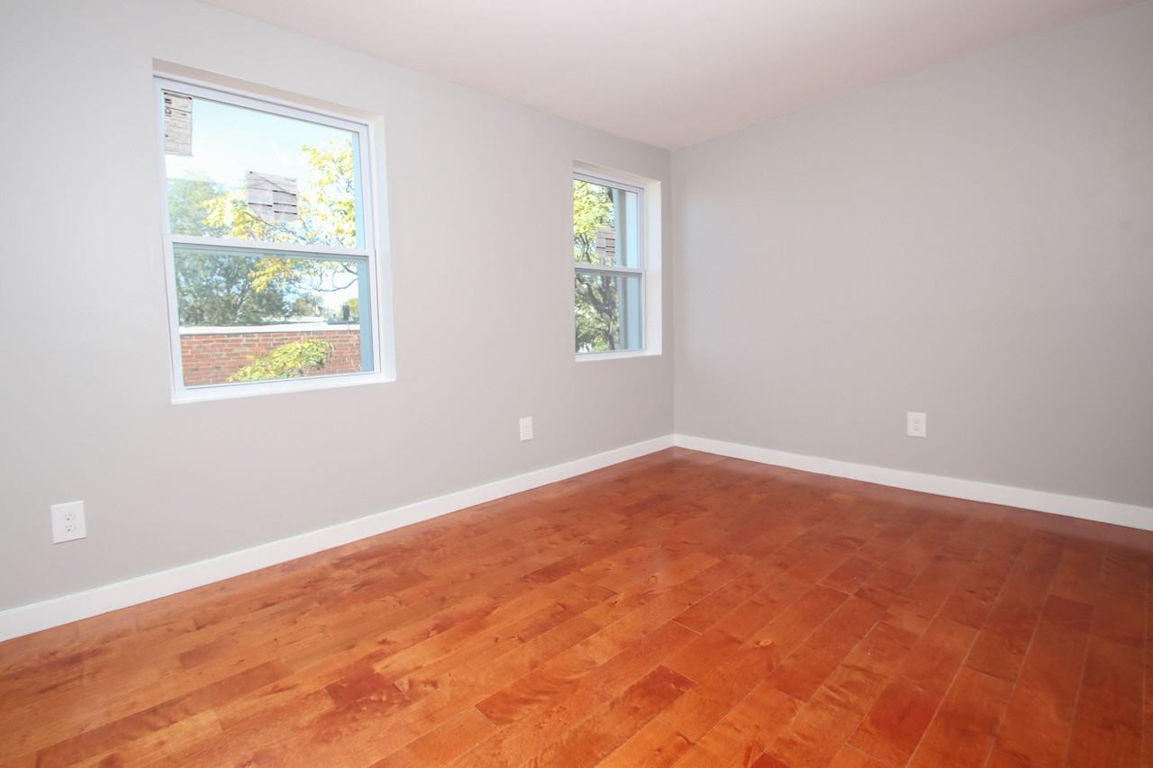 882 North Fallon Street - Photo 4 of 24