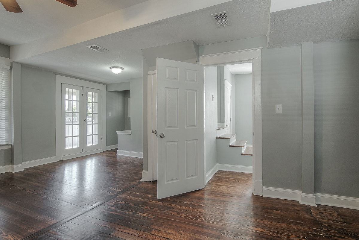 4416 Terrace St - Photo 3 of 27