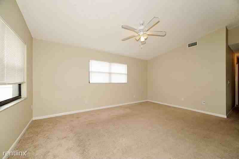 1990 Taylor Lake Cir - Photo 2 of 25