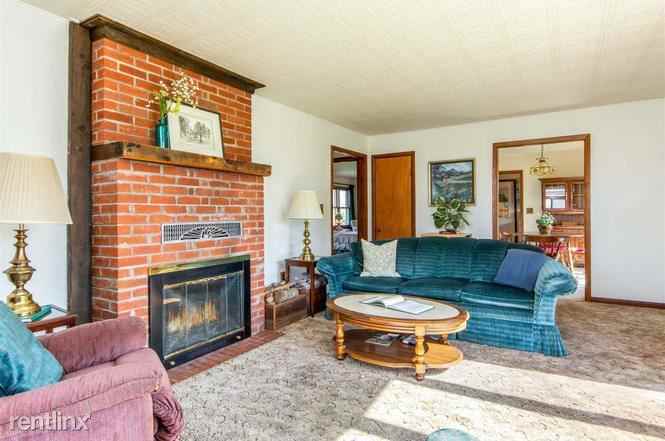 18 Highland Rd - Photo 3 of 11