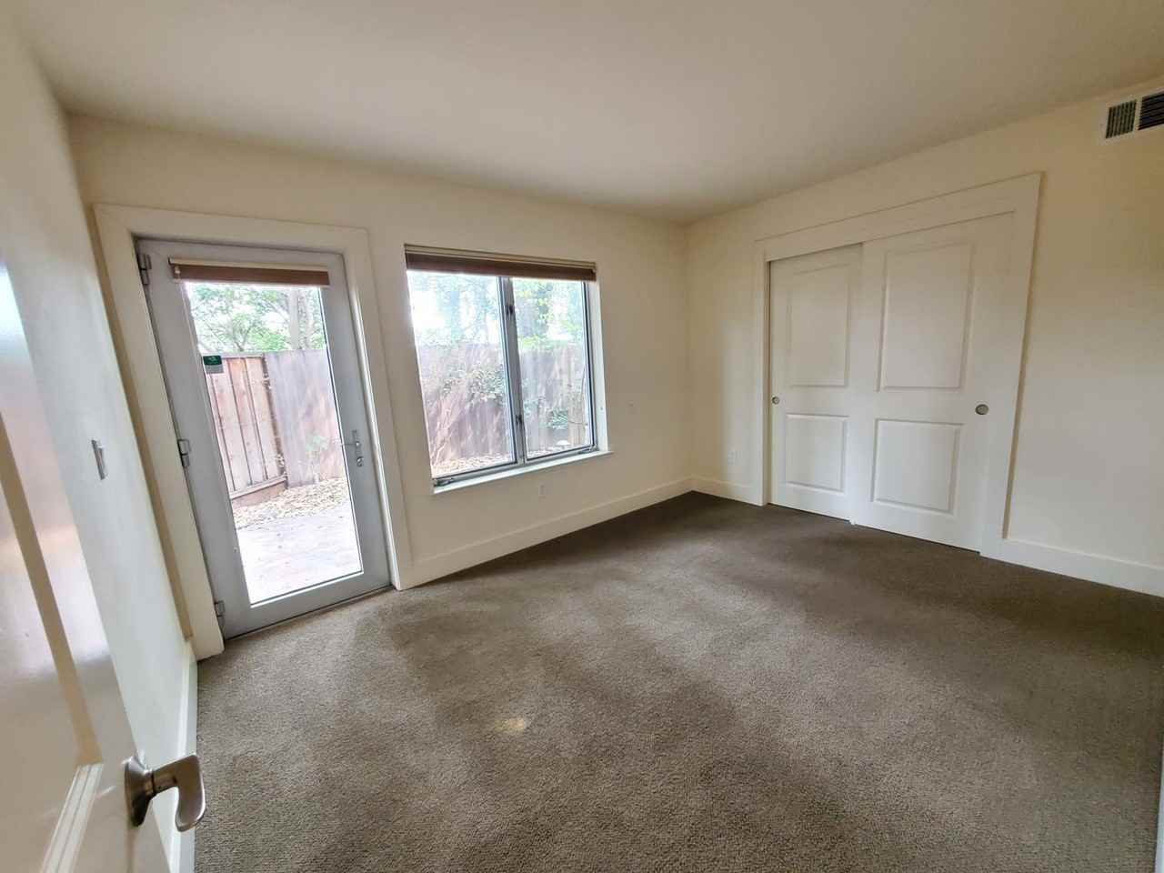 9 Heritage Pl - Photo 3 of 13