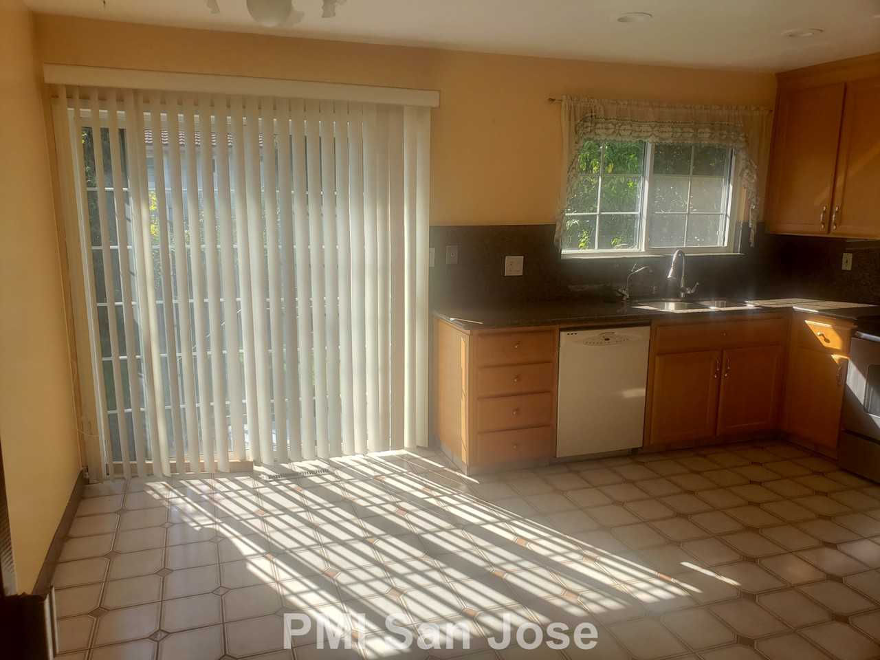 3239 Sagewood Ln - Photo 2 of 22
