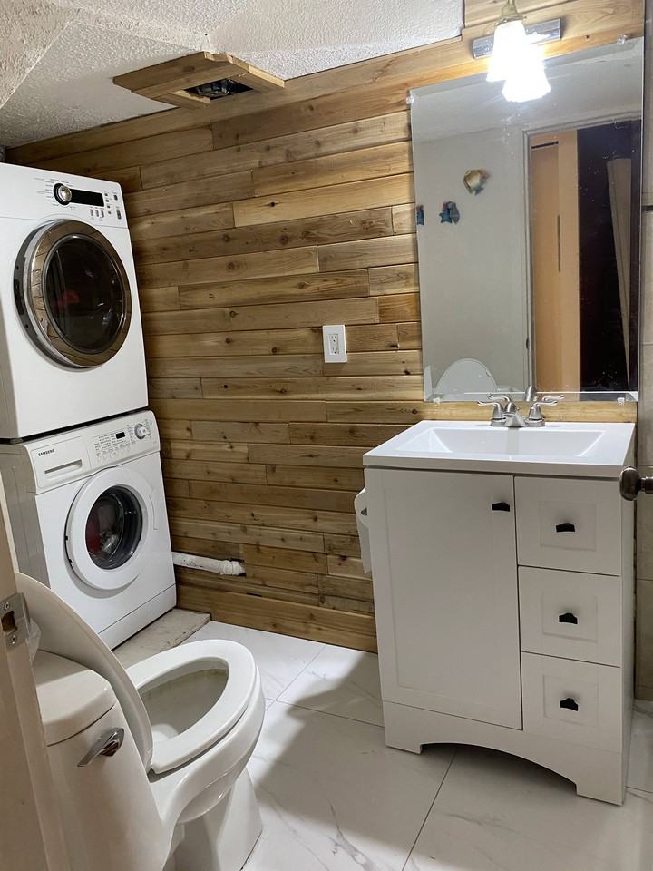 4328 Capilano Road - Photo 4 of 4