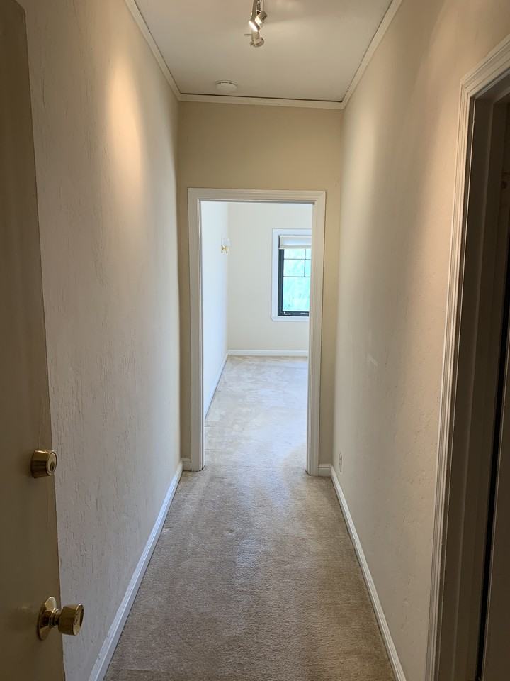 20 Hillcrest Boulevard #1