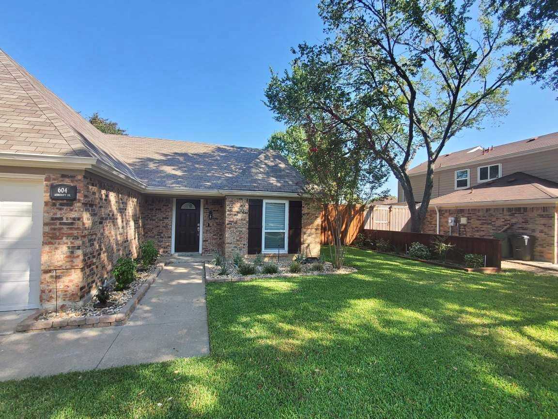 604 Ashcroft Drive - Photo 2 of 31