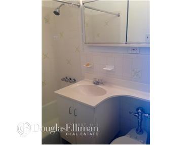 112 W 72nd St #8E - Photo 3 of 4