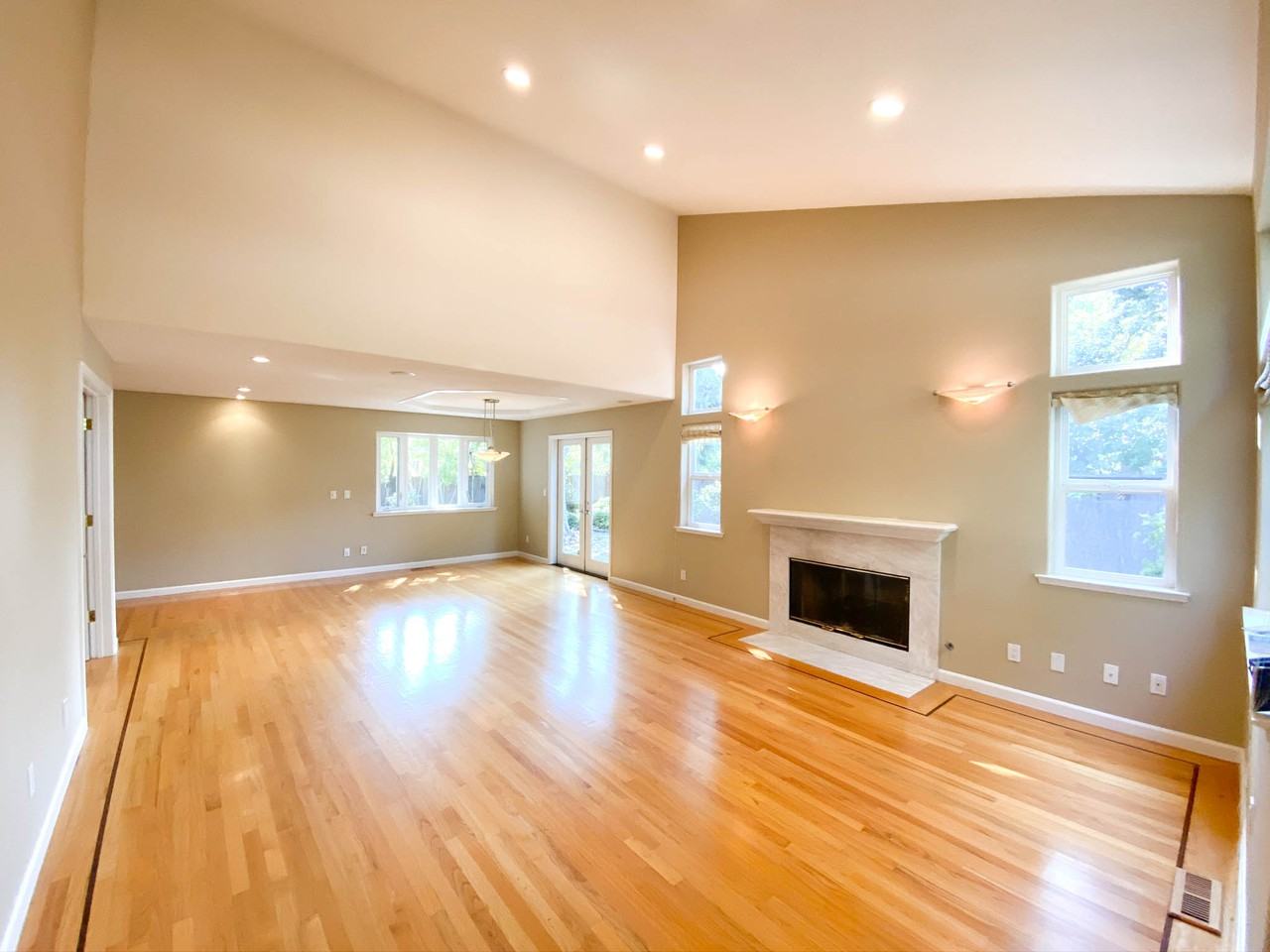 3128 Avalon Court - Photo 3 of 26