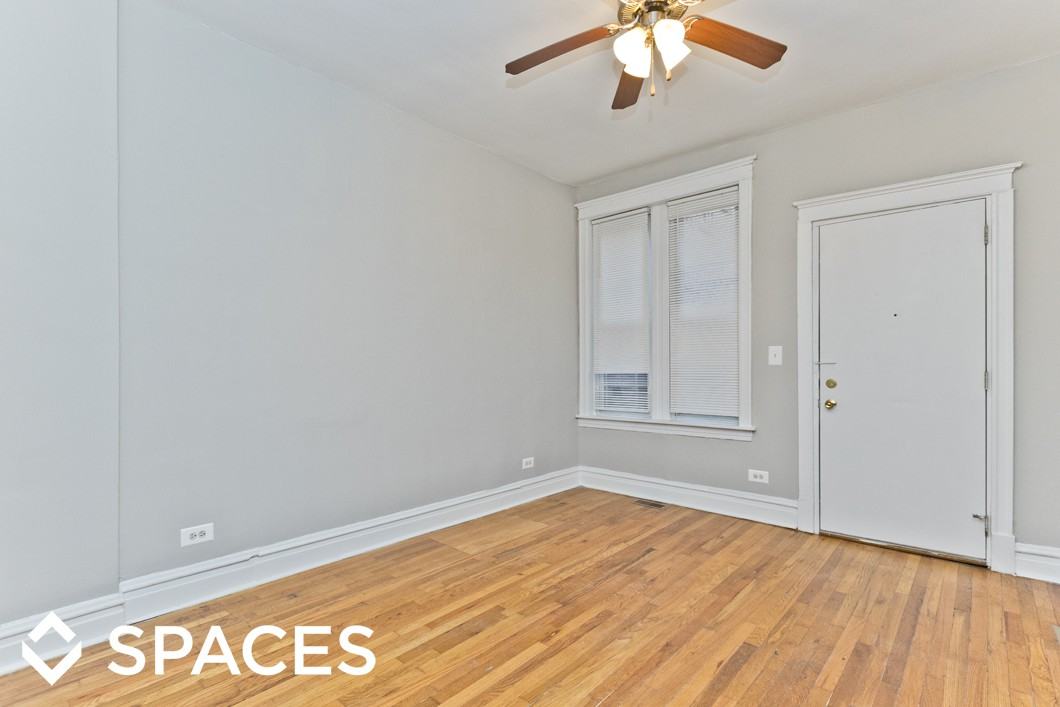 2324 W Thomas St - Photo 2 of 8