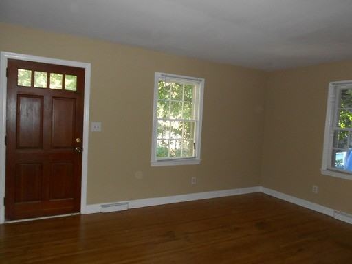 710 Crater St - Photo 3 of 14