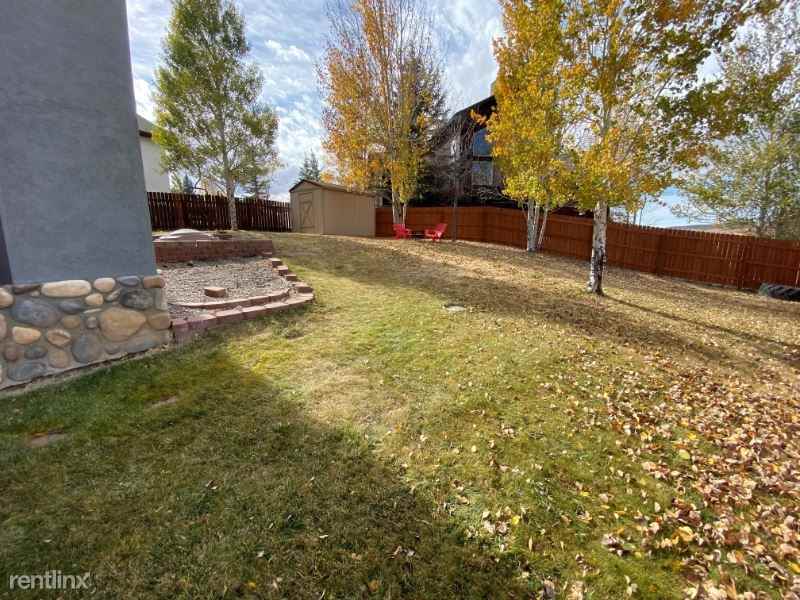 230 Harvest Dr - Photo 3 of 22