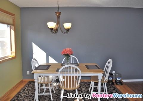 1375 Willow Trail - Photo 3 of 14