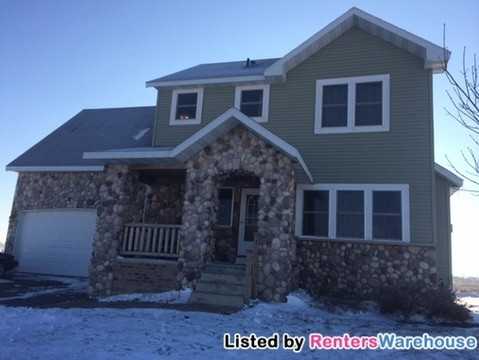 355 Chestnut Avenue Northeast - Photo 3 of 15