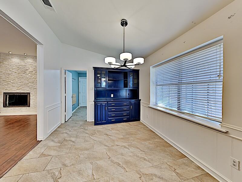 6926 Northwood Rd - Photo 2 of 17
