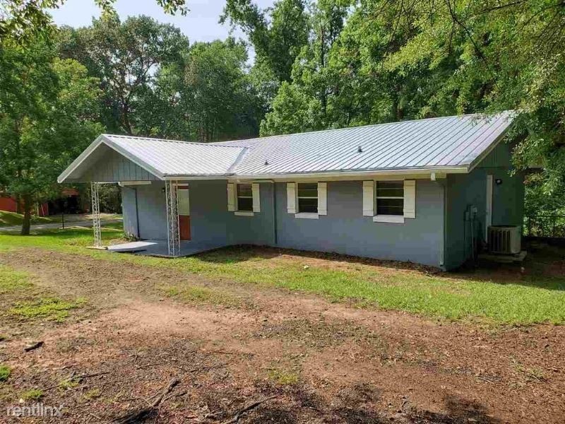 260 Woodland Est - Photo 2 of 11