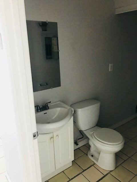 5628 Charles St - Photo 3 of 8