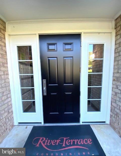 1523 Colonial Dr #201