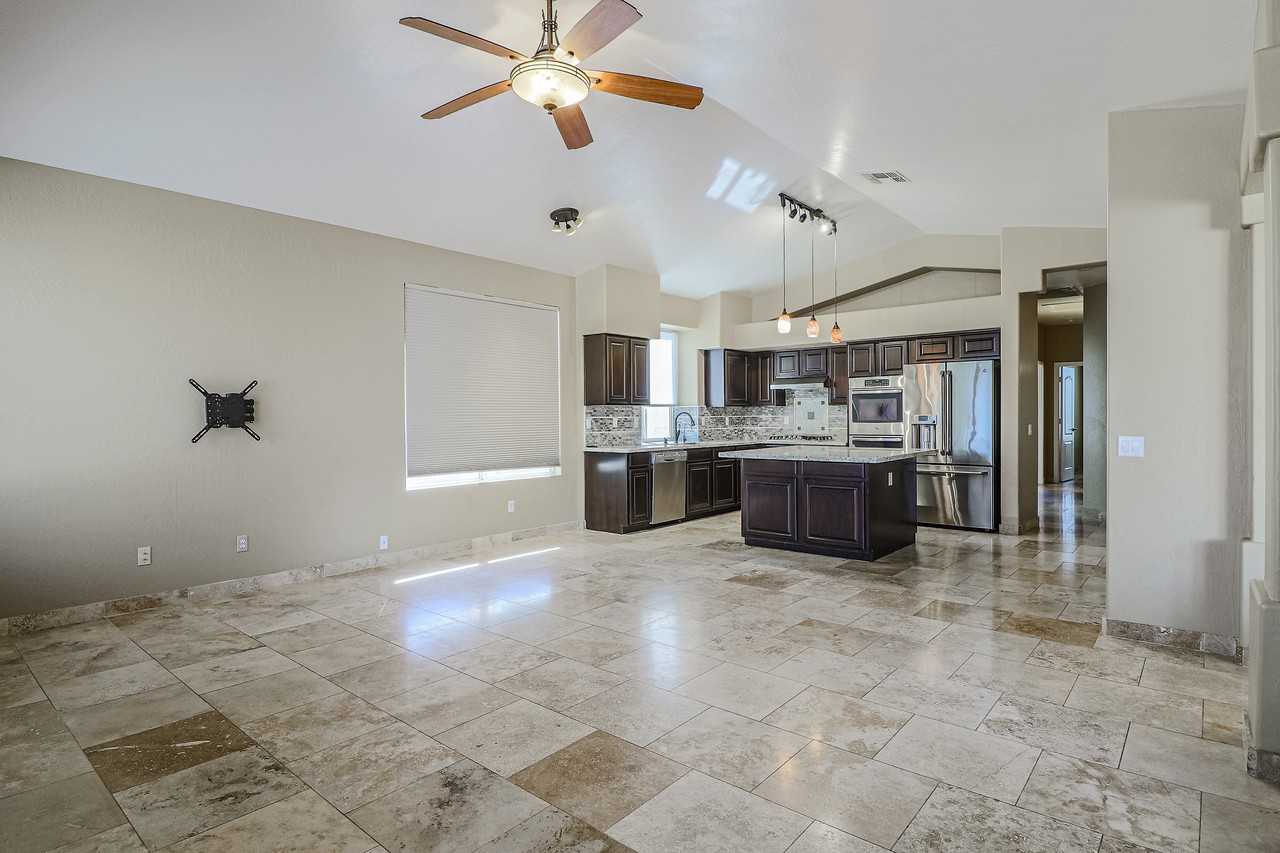 20669 N 41st Ln - Photo 5 of 42
