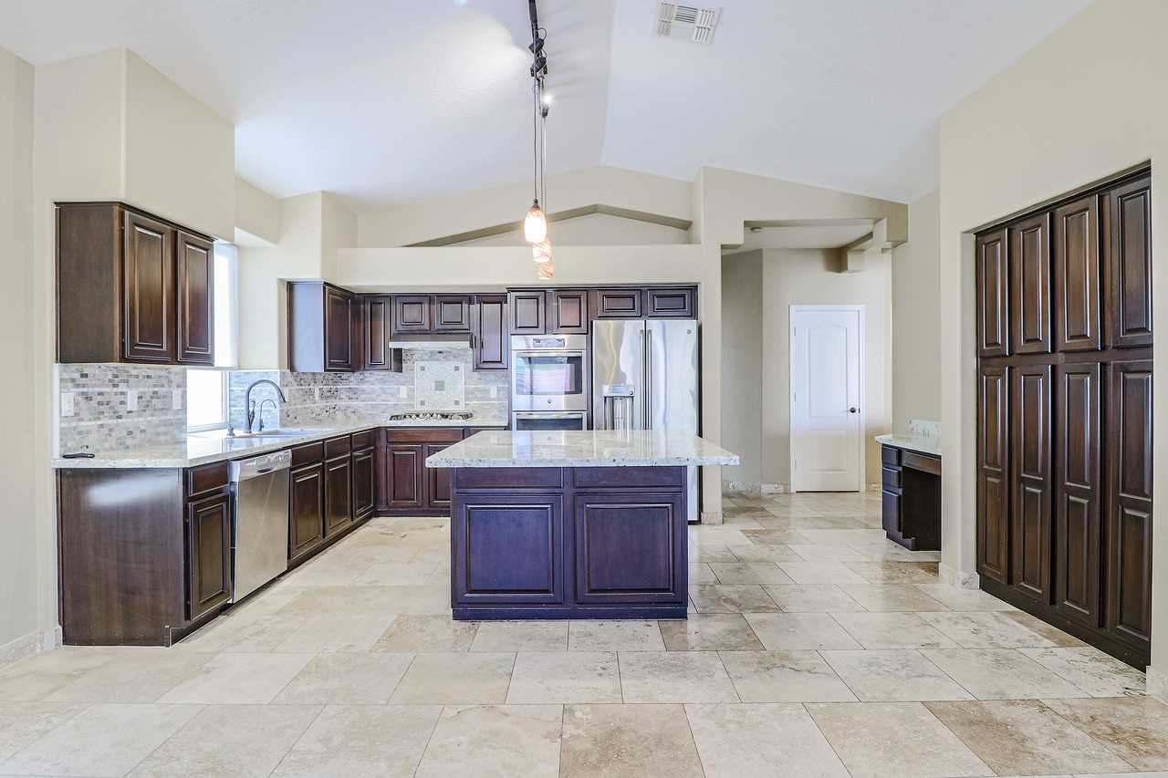 20669 N 41st Ln - Photo 4 of 42