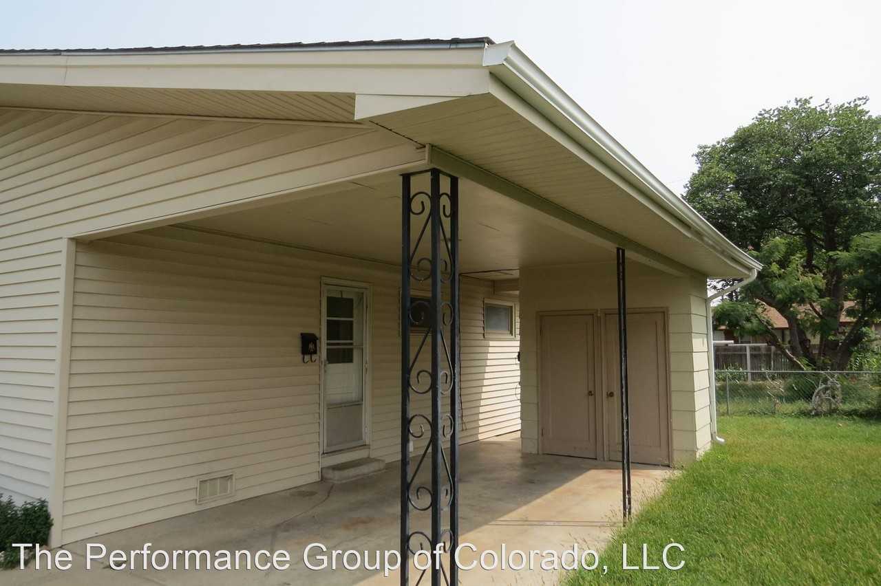 175 Fordham Cir - Photo 3 of 16