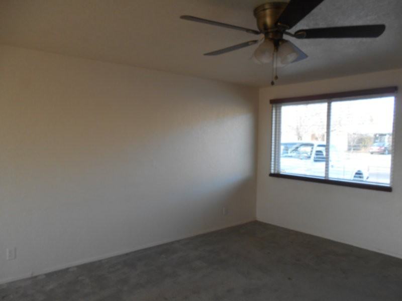 11508 Constitution Ave Ne - Photo 2 of 9