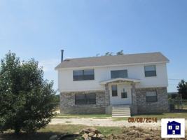 featured image of 749 Sunset Dr