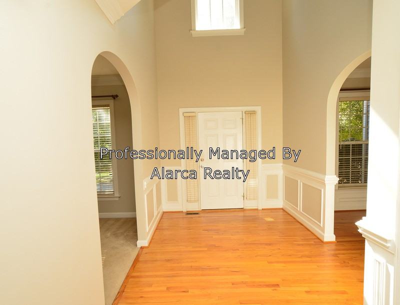 9559 Numenore Dr - Photo 2 of 27