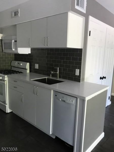 1 Snowbird Ct Unit 2 - Photo 2 of 11