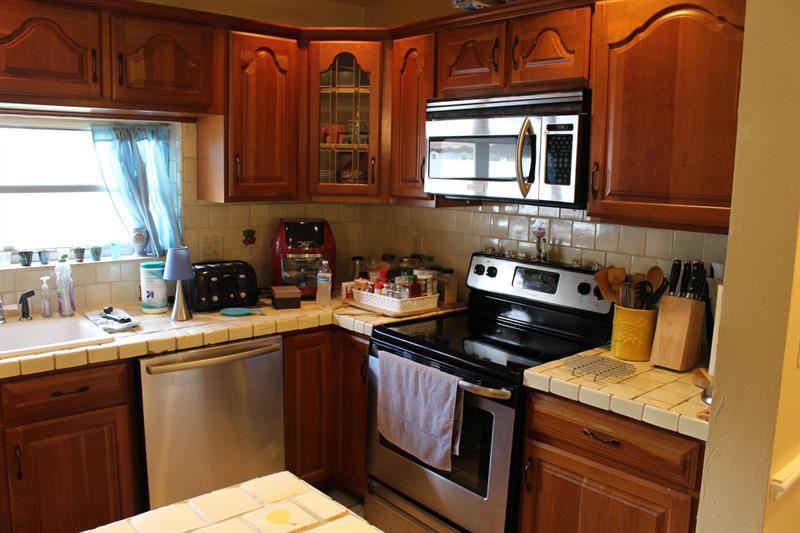 1110 Southeast 7th Street - Photo 2 of 6
