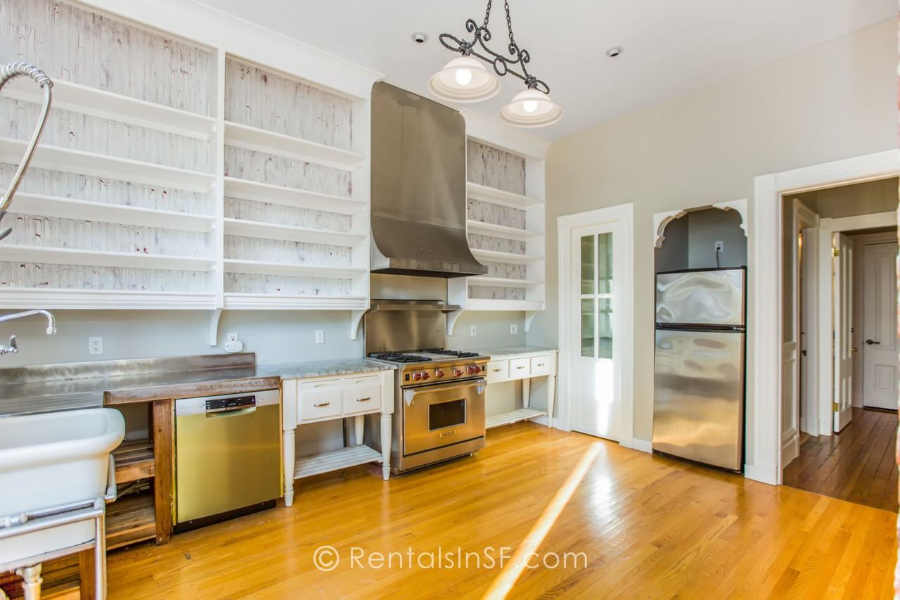 529 Broderick St - Photo 3 of 12